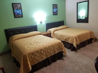 Budget Inn Edinburg Buitenkant foto